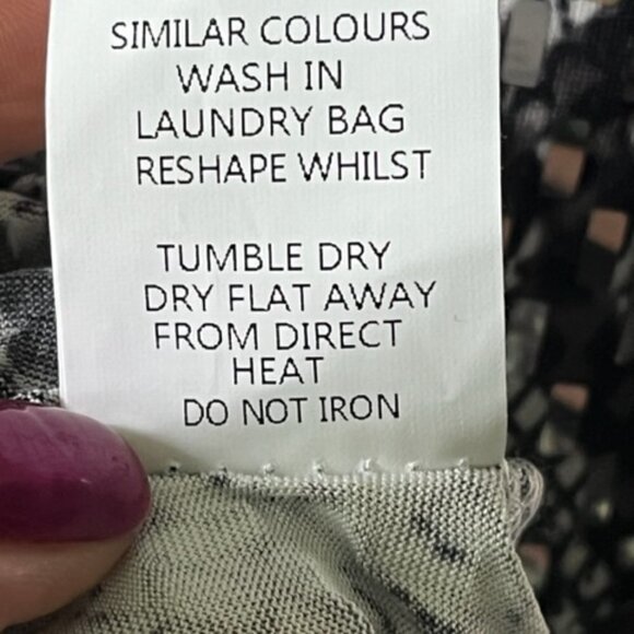 Women's Mock Neck Cut Out Bodysuit Mirrored Embellishment Snake Skin Print SZ 1X - Picture 16 of 16